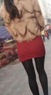 黑丝包臀细腿少妇