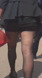 高挑黑丝美腿少妇