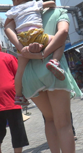 成熟短裙小少妇