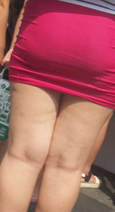 如此白腿超短裙少妇