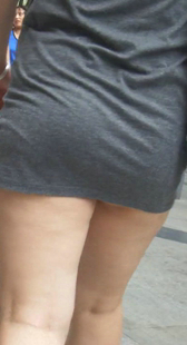 超短裙都要看到PP了