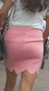 性感粉裙包臀少妇