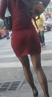 性感红裙白富美