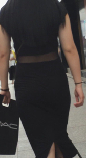 大屁股开叉黑裙