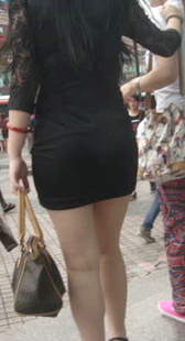 黑色超短裙腰细屁股大