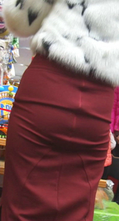 红紧长裙小翘臀