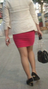 红裙小高跟少妇