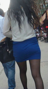 紧身宽臀黑丝美女