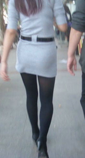 包臀灰裙黑丝