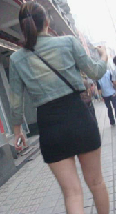 大屁股包臀黑紧裙