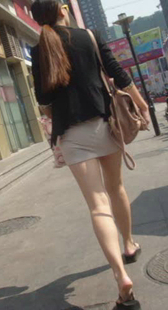 长腿超短裙诱惑