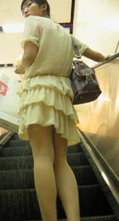 高跟大美女回头看