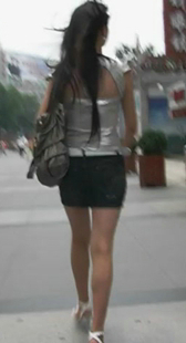 彩金龙经典短裙小少妇