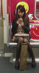 地铁极品靓妹