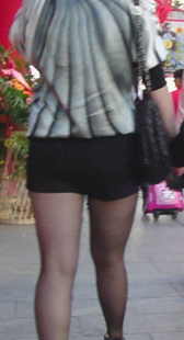 街拍黑丝包臀