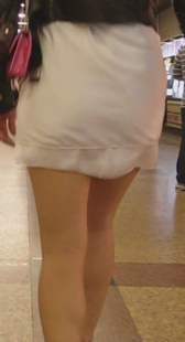 高跟白裙小少妇视频