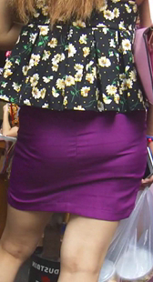 短裙小少妇内痕勒成这样