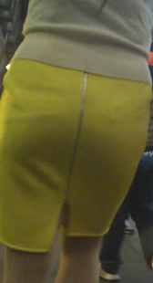 紧身黄裙美内痕