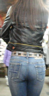 这么大的屁股，你可见过