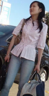 漂亮少妇穿得好紧