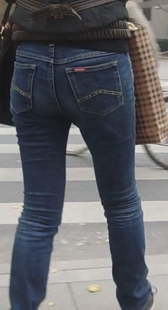 跟拍还不错的少妇