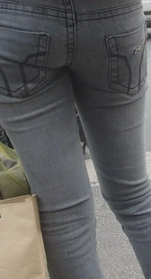 偷拍少妇腿长屁股紧