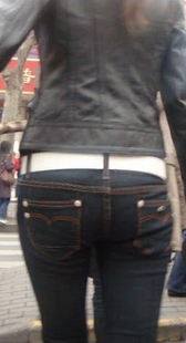 跟拍少女屁股好翘