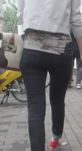 少妇的屁股就是宽大