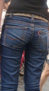 偷拍少妇还纹身