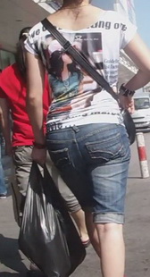 紧身牛仔少妇屁股就是大