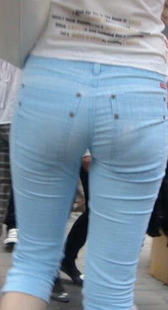 街拍两个老外美女