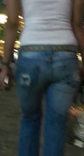 跟拍蓝牛少妇进入商场