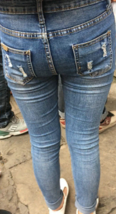 超紧牛仔包臀熟女