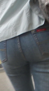 电梯上静拍大臀特写