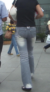 上天桥的灰牛紧臀终极诱惑