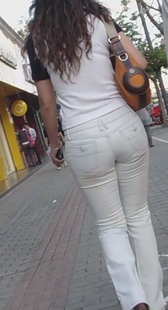 长时间跟拍牛仔少妇屁股好大