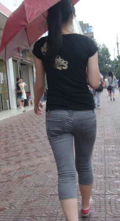 跟拍灰牛小少妇