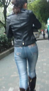 跟拍牛仔少妇夹不紧了