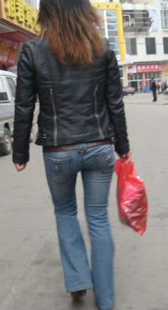 少妇屁股虽然小不过可会妞了