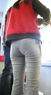 跟拍面包店紧身小少妇