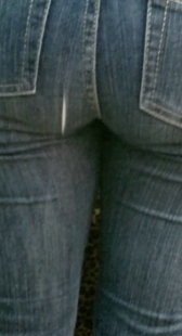 跟拍牛仔紧身少妇口味超重