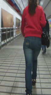 紧身少妇大屁股走好快