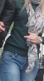 紧身牛仔高挑外国妞