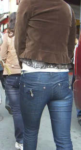 跟拍性感黑牛臀圆而紧