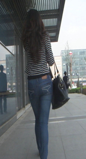 开发区紧身牛仔OL少妇