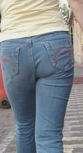 跟拍丰满宽臀夹好紧