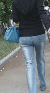 跟拍小区小少妇