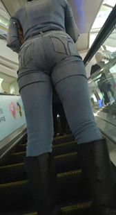 商场大肥臀牛仔裤少妇