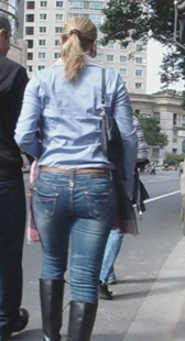 外国妞屁股大又翘