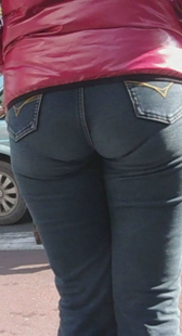 小妹长像少妇巨臀受不了